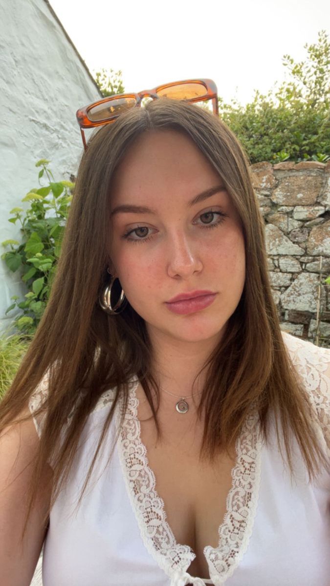 Simona H.